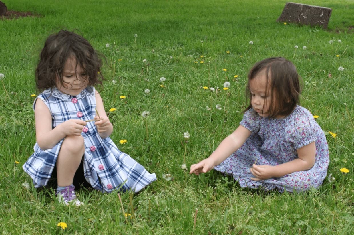 4 Ways You Can Help Your Toddler Establish Healthy Relationship Practices