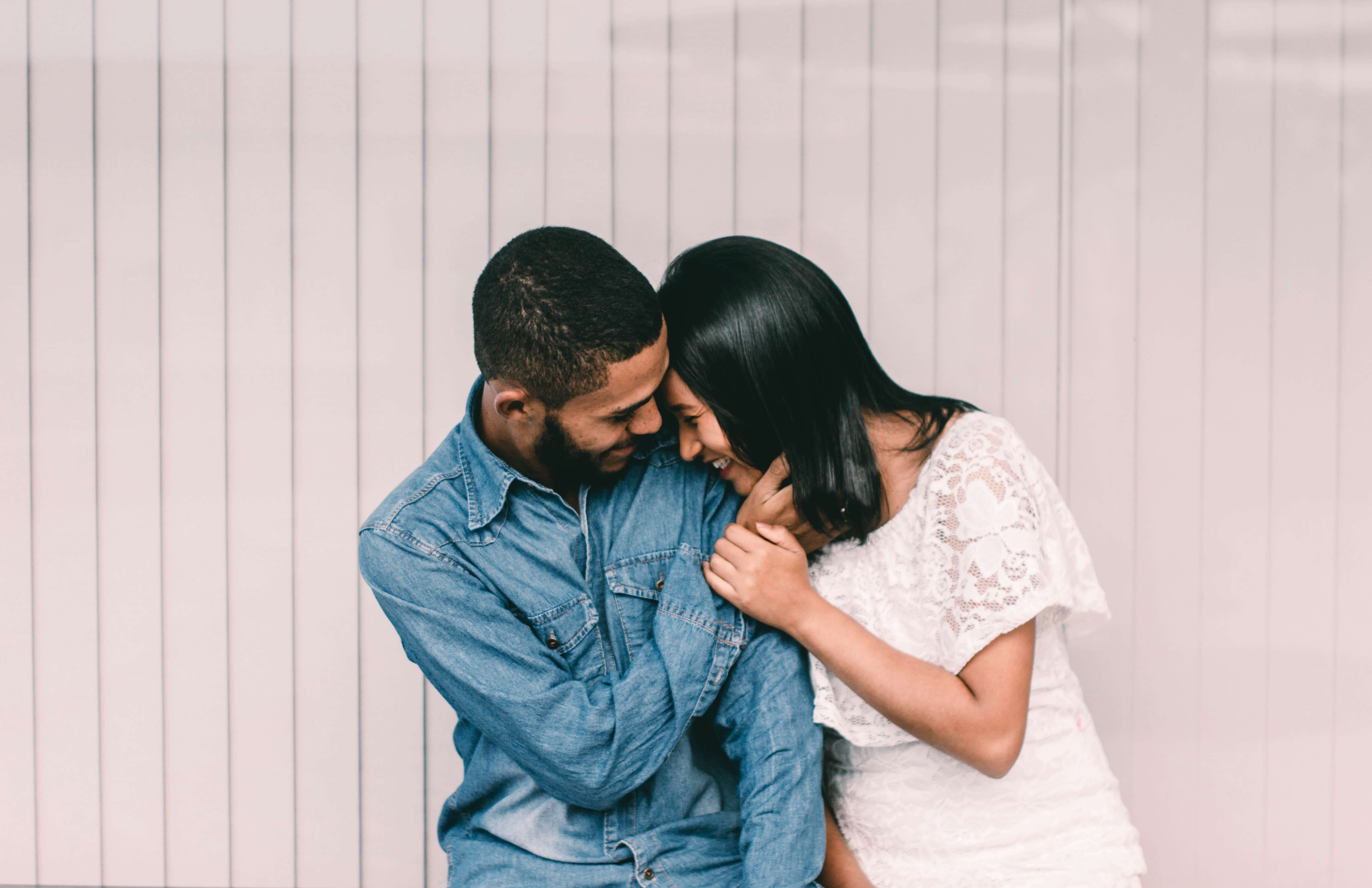 How to maintain healthy independence while social distancing with your partner