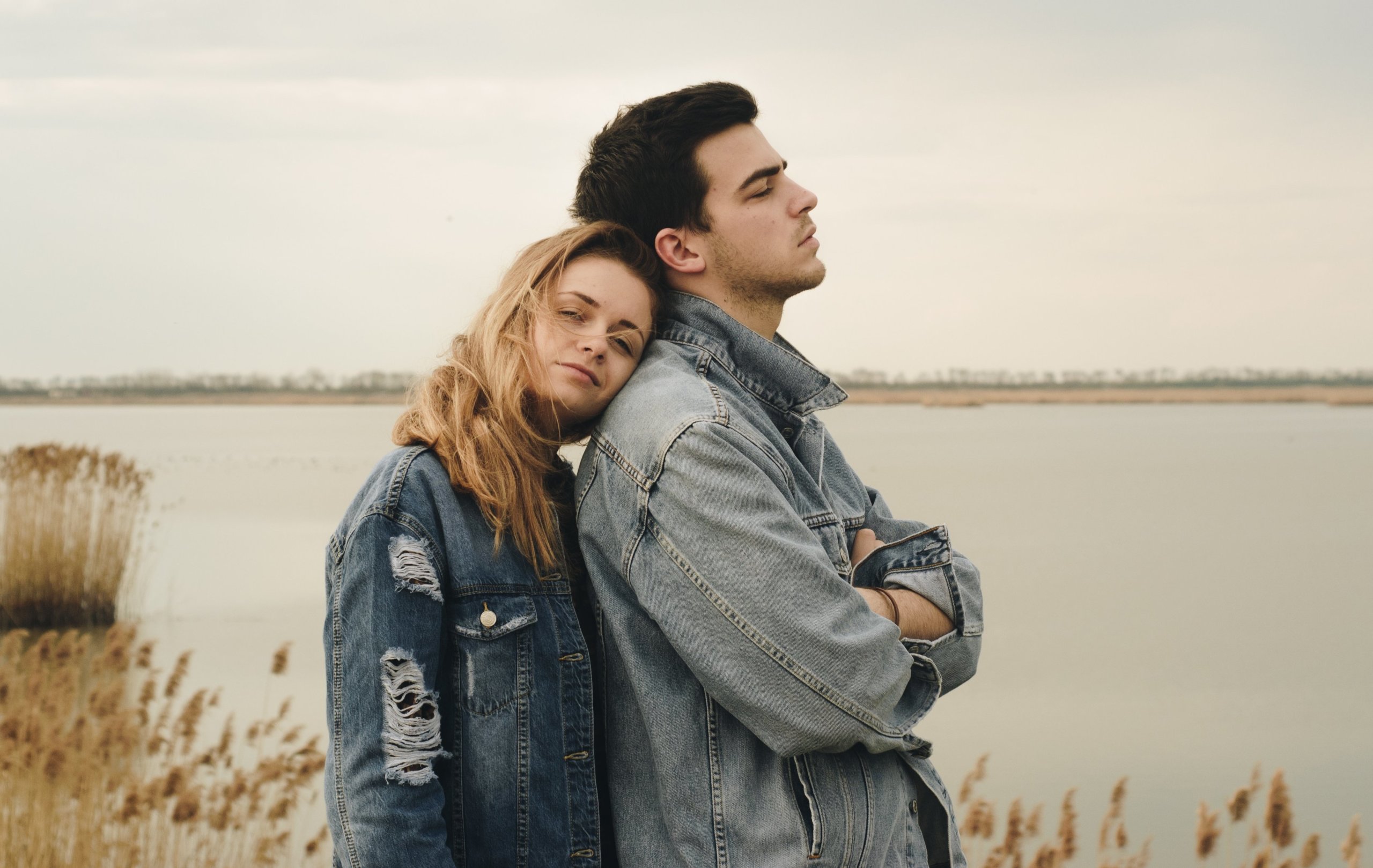 5 Small Ways to Avoid Losing Yourself in Your Relationship